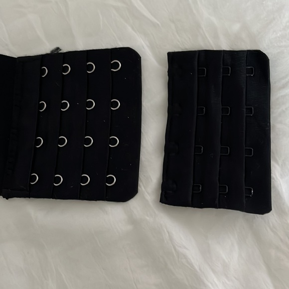 Strapless padded bra. Black with pretty scalloped edging - Picture 6 of 6